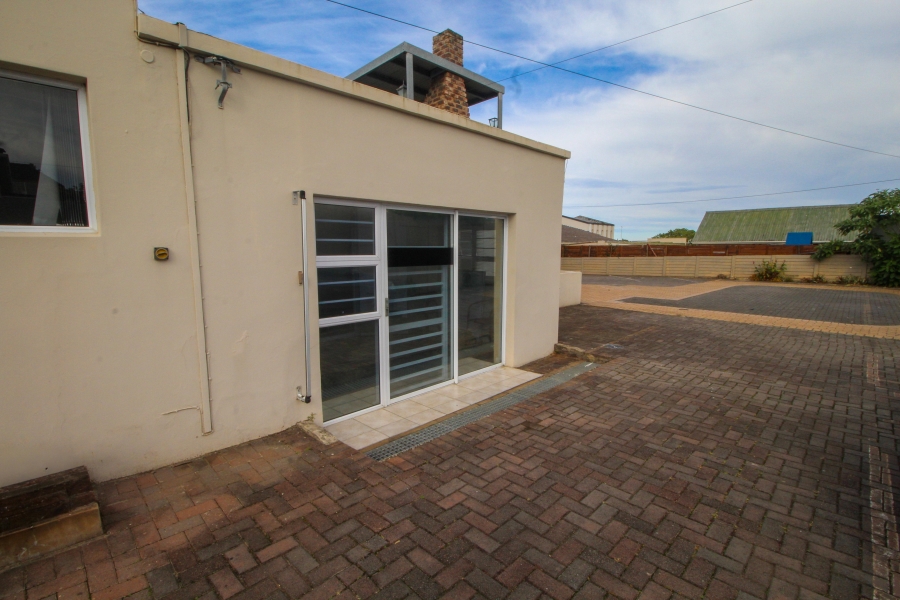 Commercial Property for Sale in Nahoon Eastern Cape